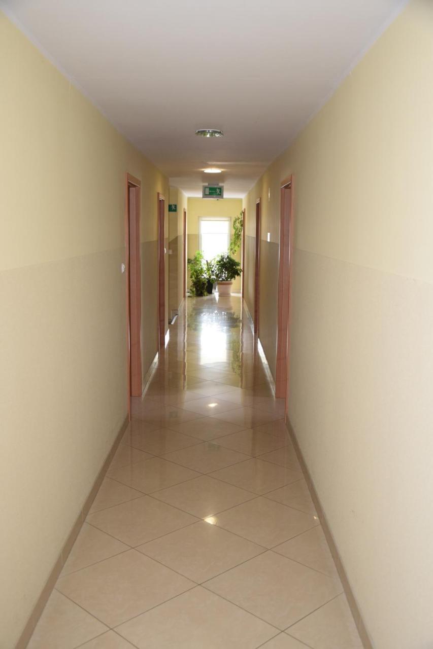Inter-Bar-Motel Nowe Marzy Εξωτερικό φωτογραφία